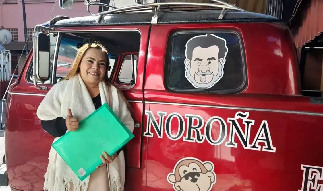 Tabasqueña gana rifa de coche que acompañó a Noroña