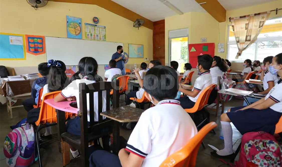Escuelas no han suspendido clases