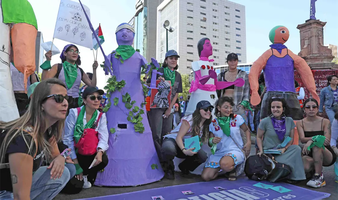 Marchan mil 500 contra violencia hacia la mujer