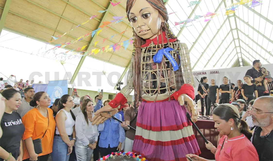 La Pequeña Amal trae algo de esperanza a migrantes
