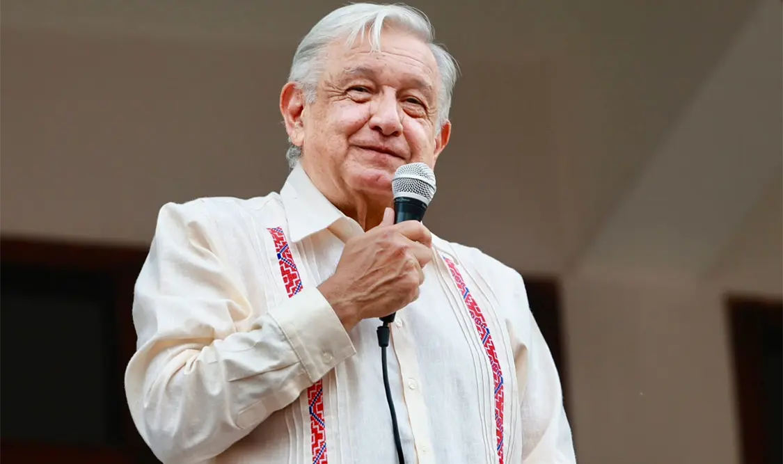Revisa AMLO avances de obras en Guerrero y Oaxaca