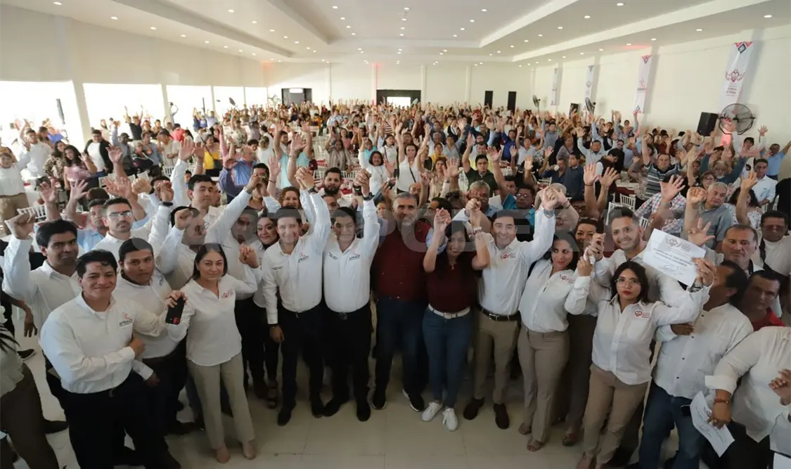 Asiste Torres a encuentro con líderes de colonias