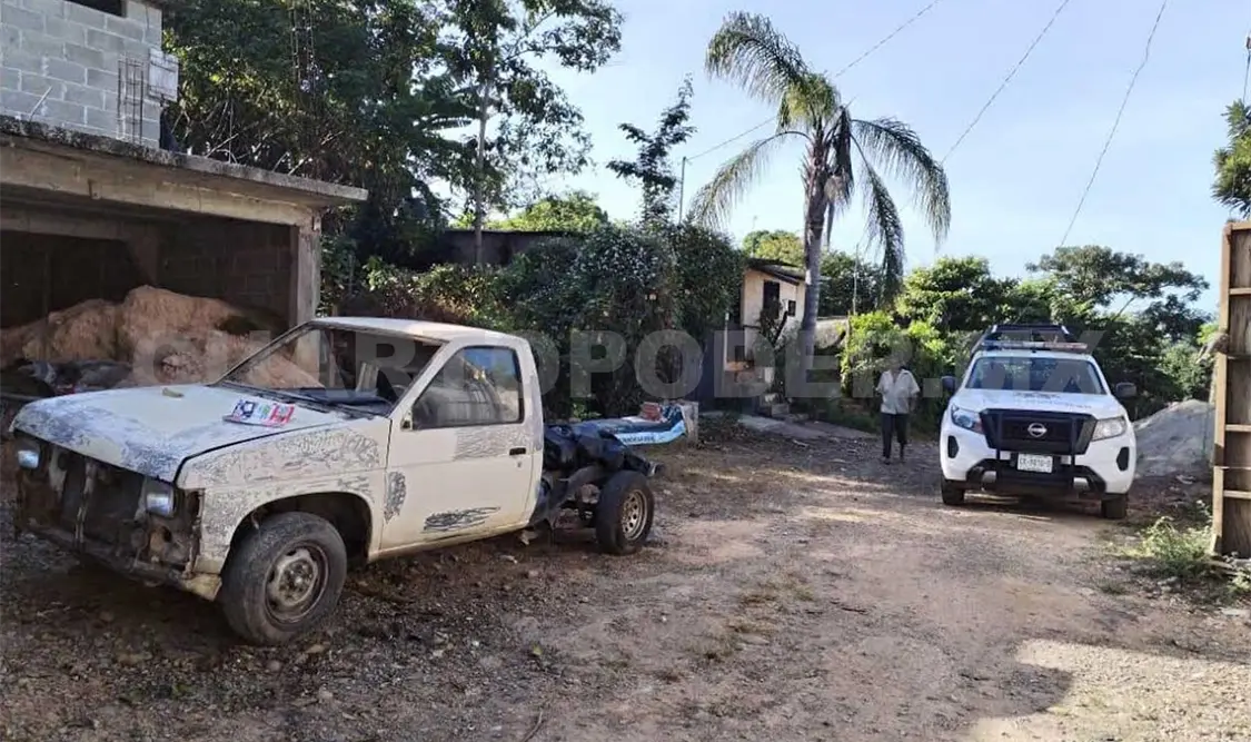 Al regresar a su casa lo encuentra ahorcado
