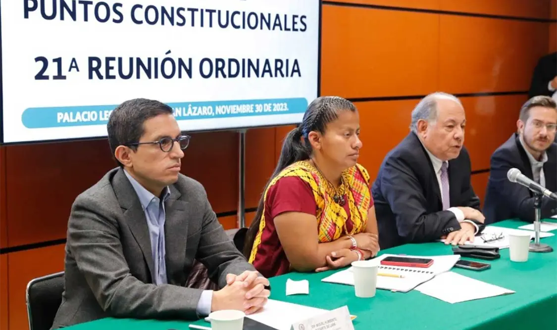 Comisión recibe reforma de jornada laboral