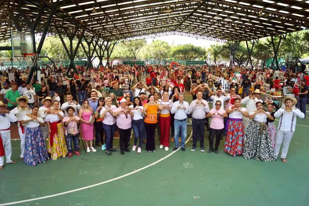 Cerca de 500 emprendedoras participaron en el Bazar “Mercado Joven y Mujer Emprende”