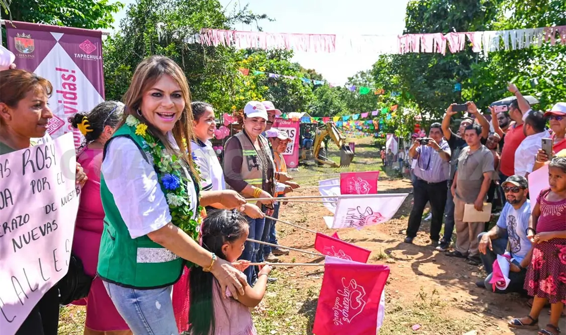 Inicia obra de pavimentación en la colonia La Cima