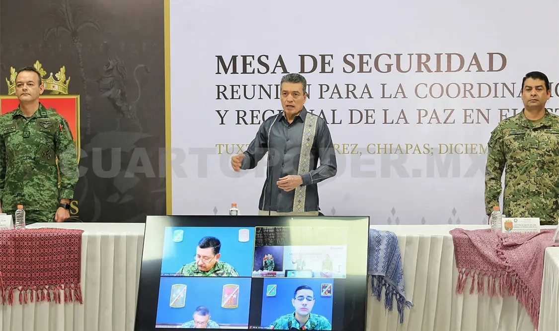 REC reconoce a voluntarios por ayudar al pueblo chiapaneco