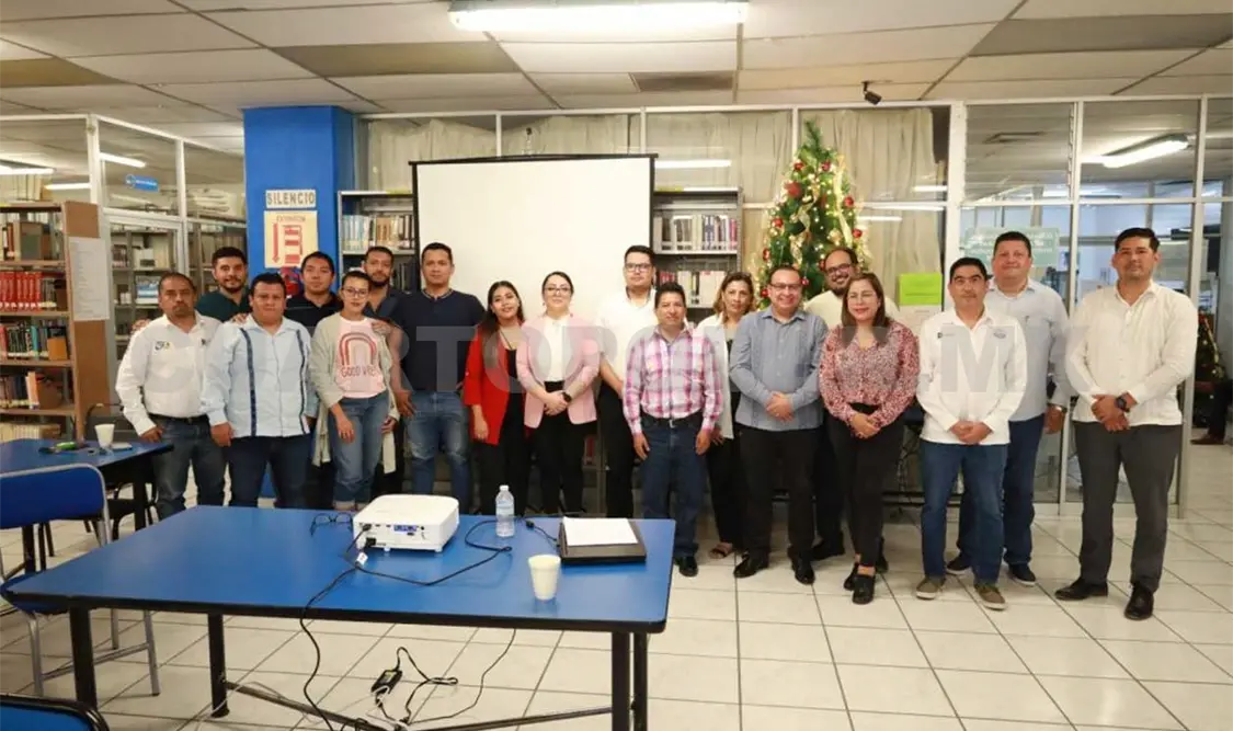 Vinculan a empleadores con egresados