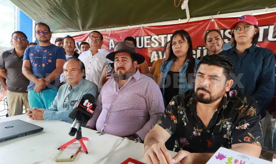 Cesan a 32 directores sin dar respuesta ante el caso