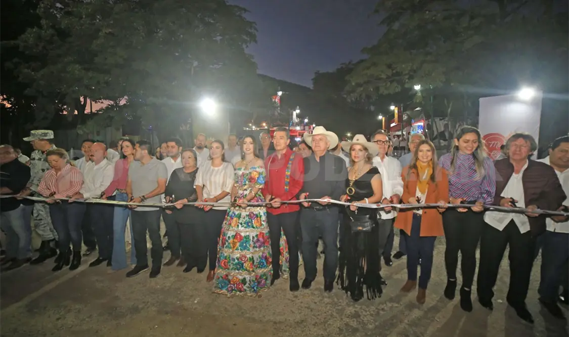 Junto a familias, Rutilio inaugura la Feria Chiapas
