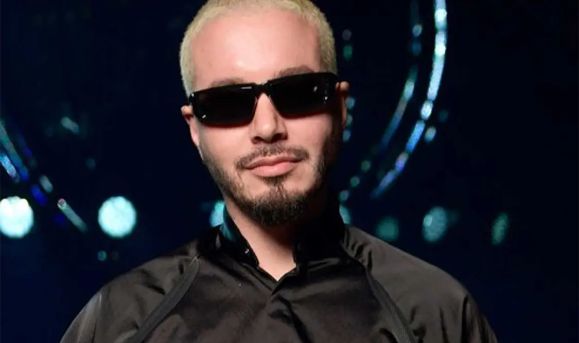 J Balvin vuelve renovado y aleccionado