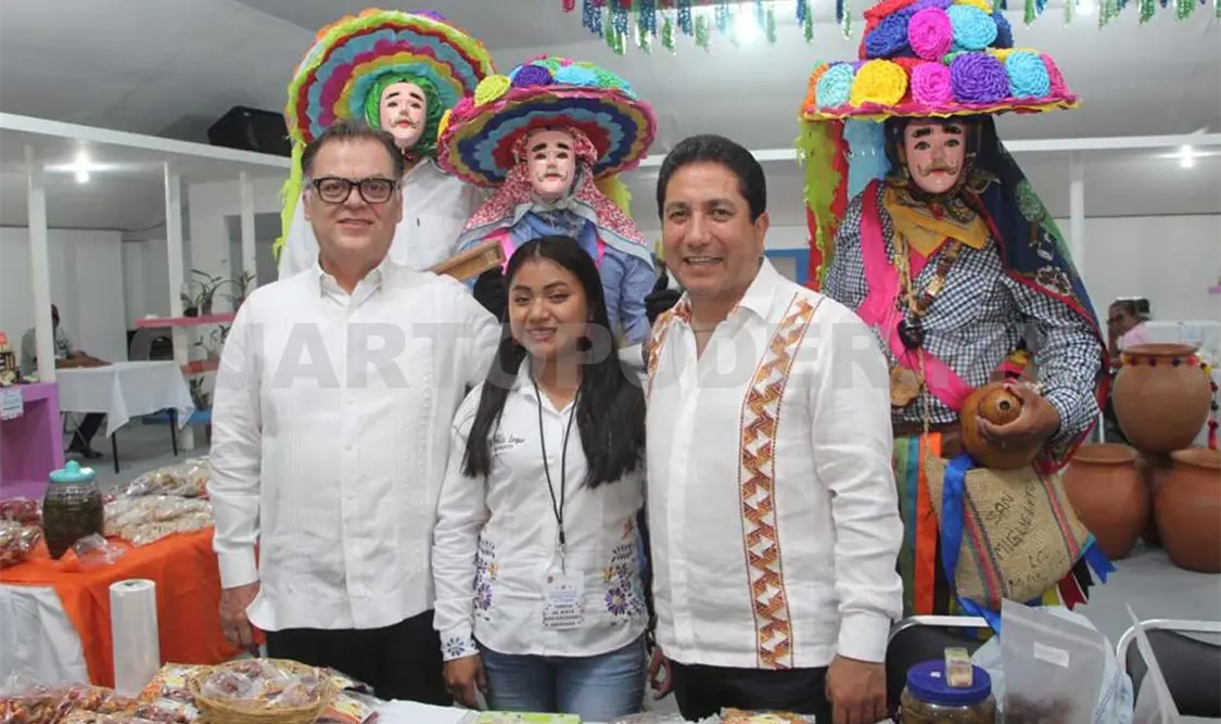 El secretario de Bienestar, Rodolfo Moguel Palacios, hizo un llamado a la población para que acuda al stand ubicado en la Feria Chiapas. CP