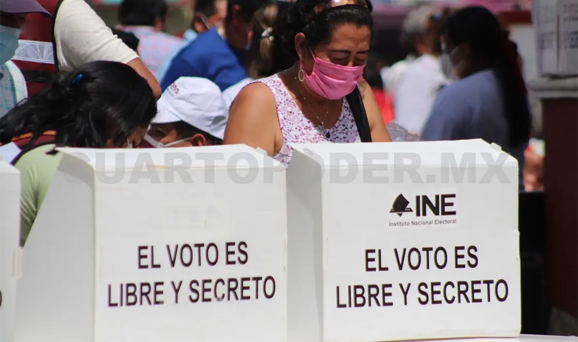 Revisan expedientes rumbo al proceso electoral de 2024