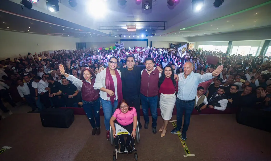 ERA se reunió con morenistas en Comitán