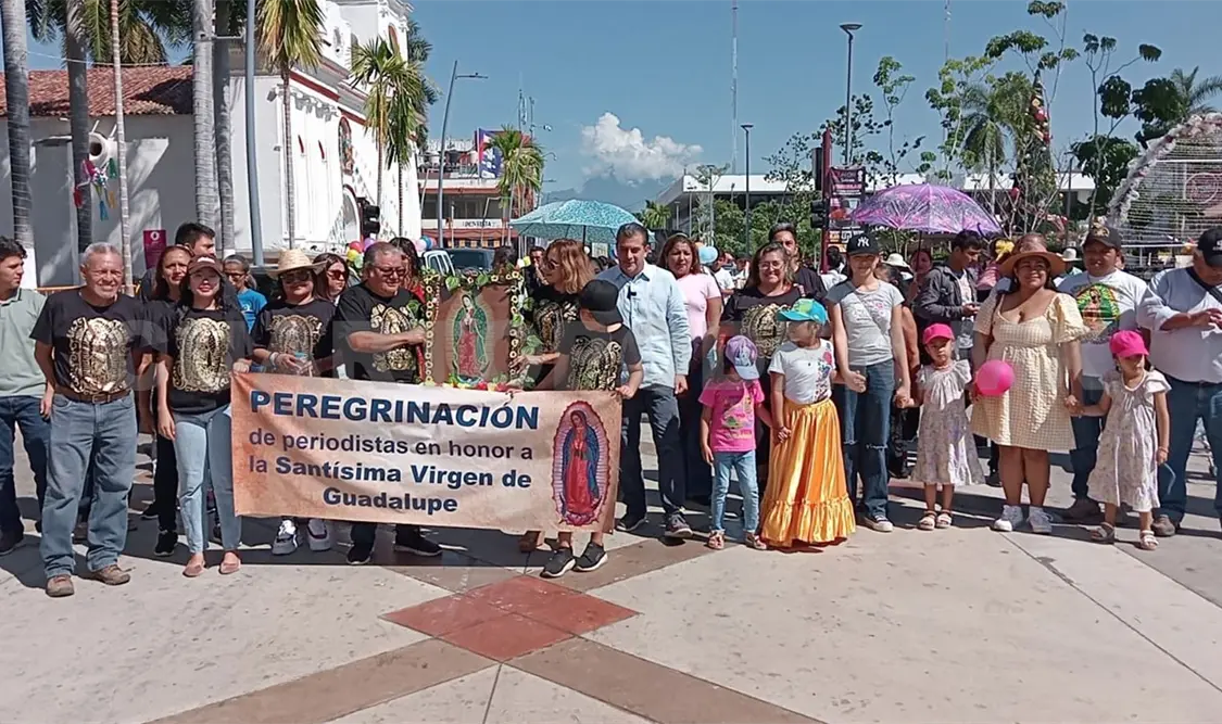Periodistas realizan la 26.ª peregrinación a la virgen
