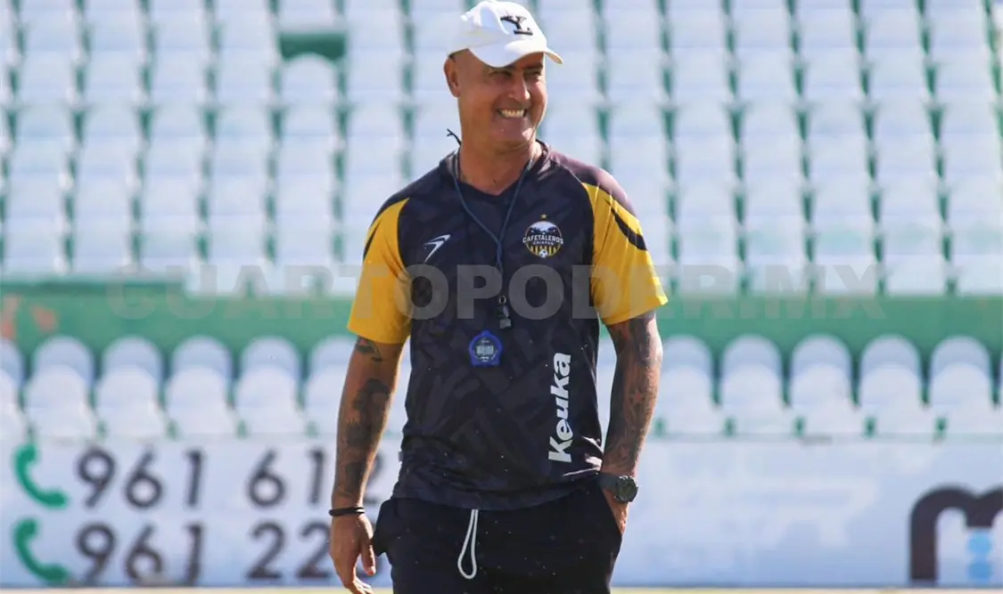 Alexenicer dirige su primer entrenamiento
