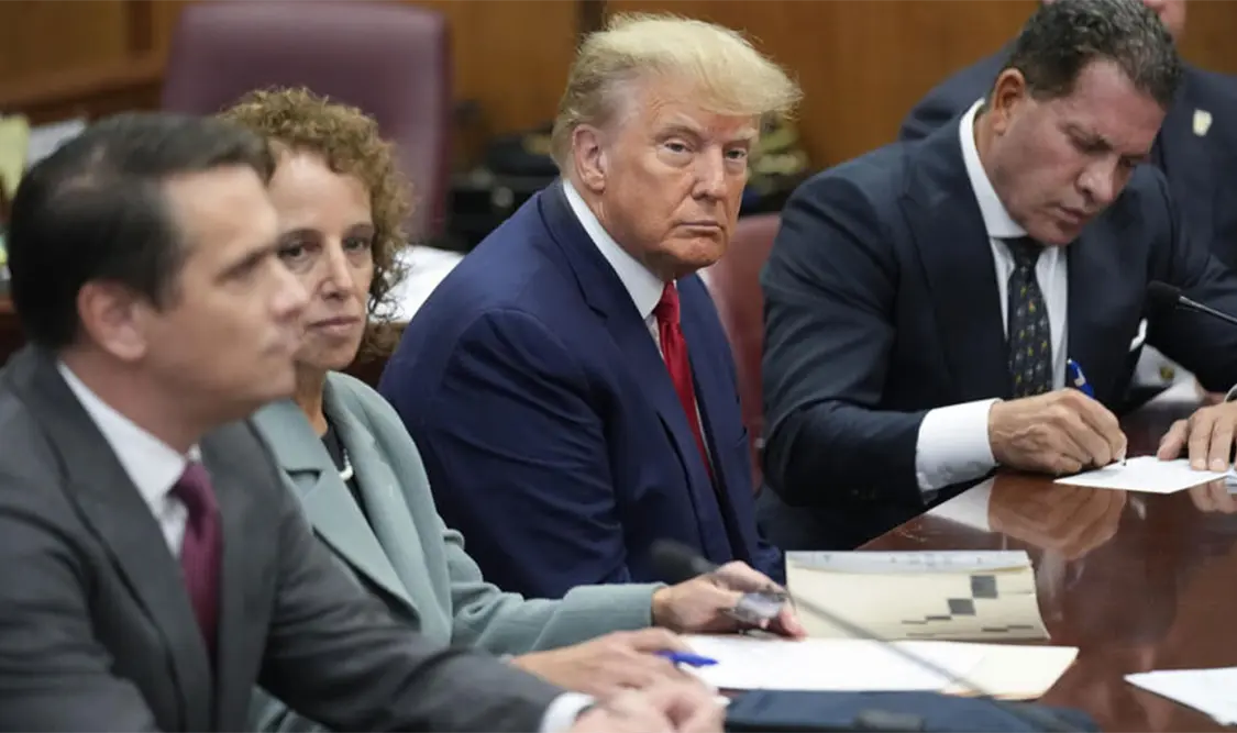 Tribunal niega a Trump acogerse a la inmunidad