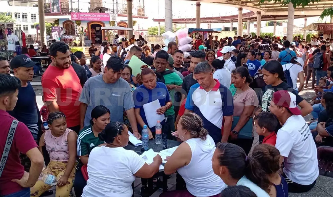 Migrantes se amparan para salir de Tapachula