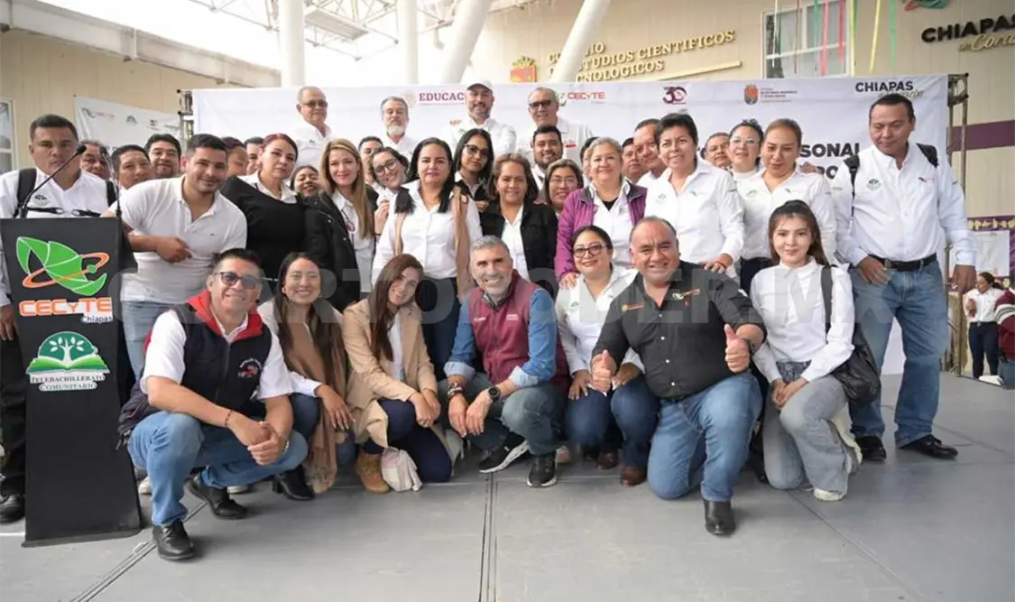 Reconocen a organizadores de Encuentro Nacional