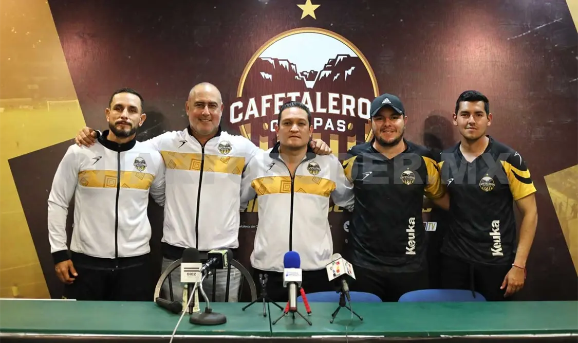 Cafetaleros presenta al “Tucu” Alexenicer