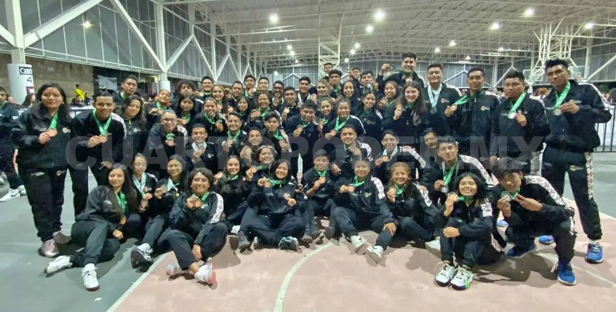 La delegación estatal consiguió un total de seis medallas, una de plata y cinco de bronce, en las disciplinas de Basquetbol, Futbol y Pelota Purépecha. Cortesía