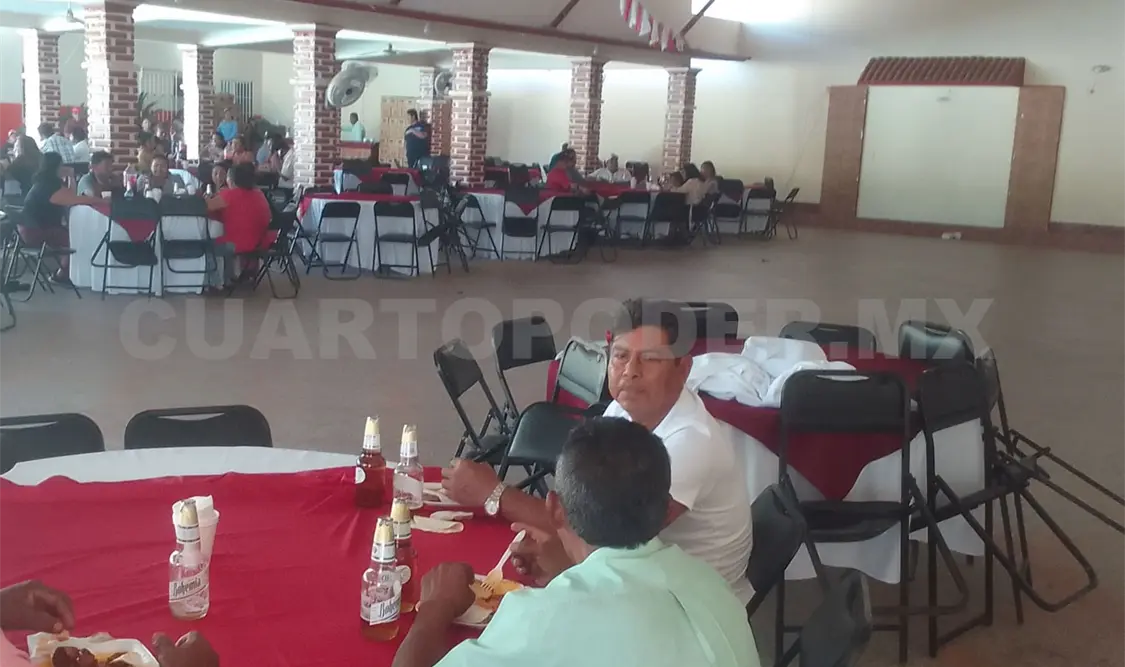 Celebran posada navideña agentes municipales