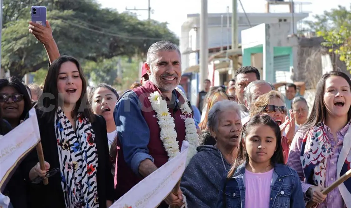 Impulsamos más calles en Las Granjas: Ángel Torres