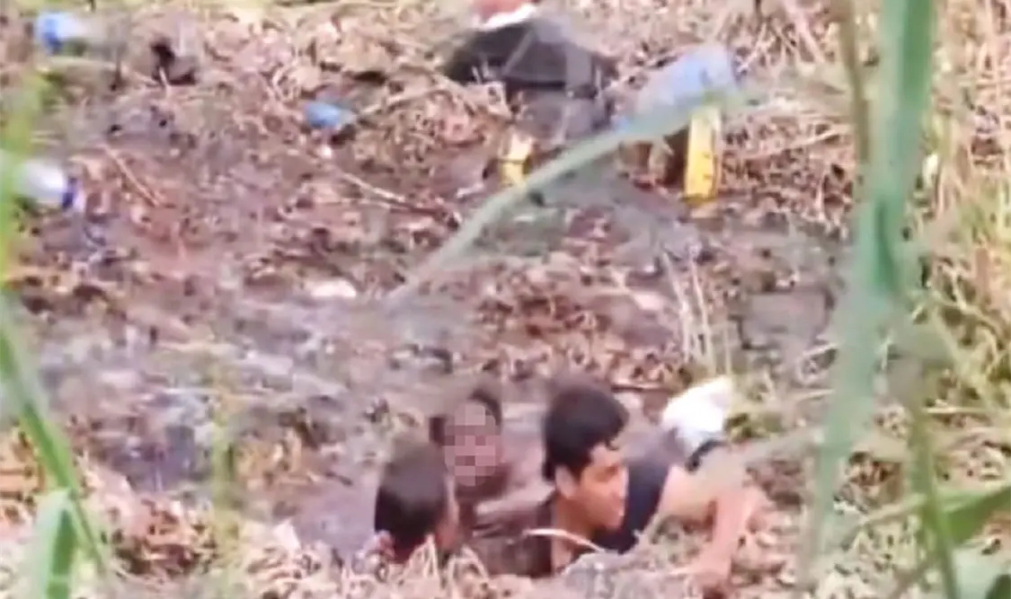 Captan momento en que migrantes se ahogan