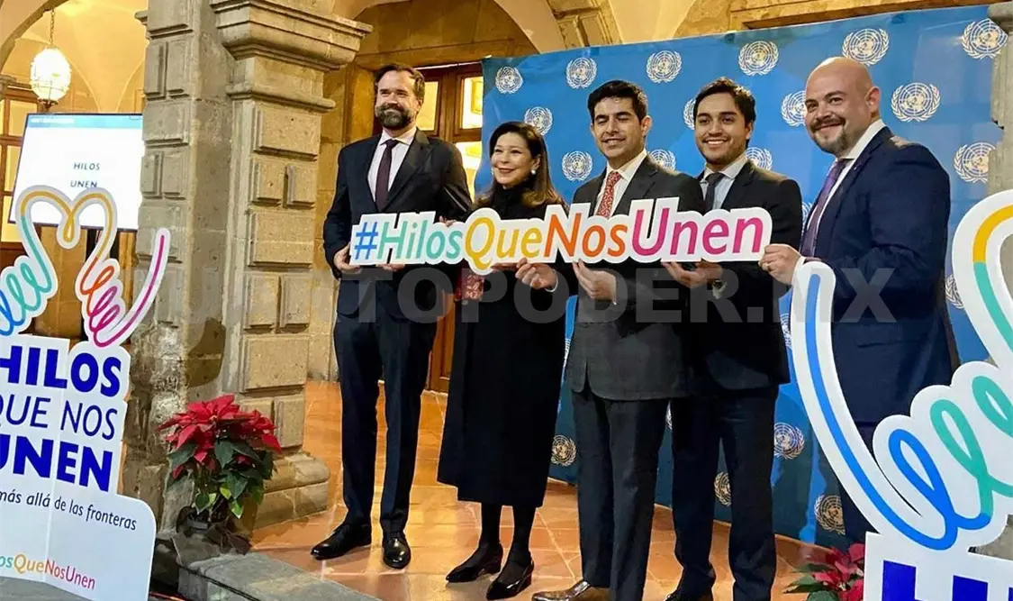 En el inicio de la campaña “Hilos que nos unen, historias más allá de las fronteras”. CP