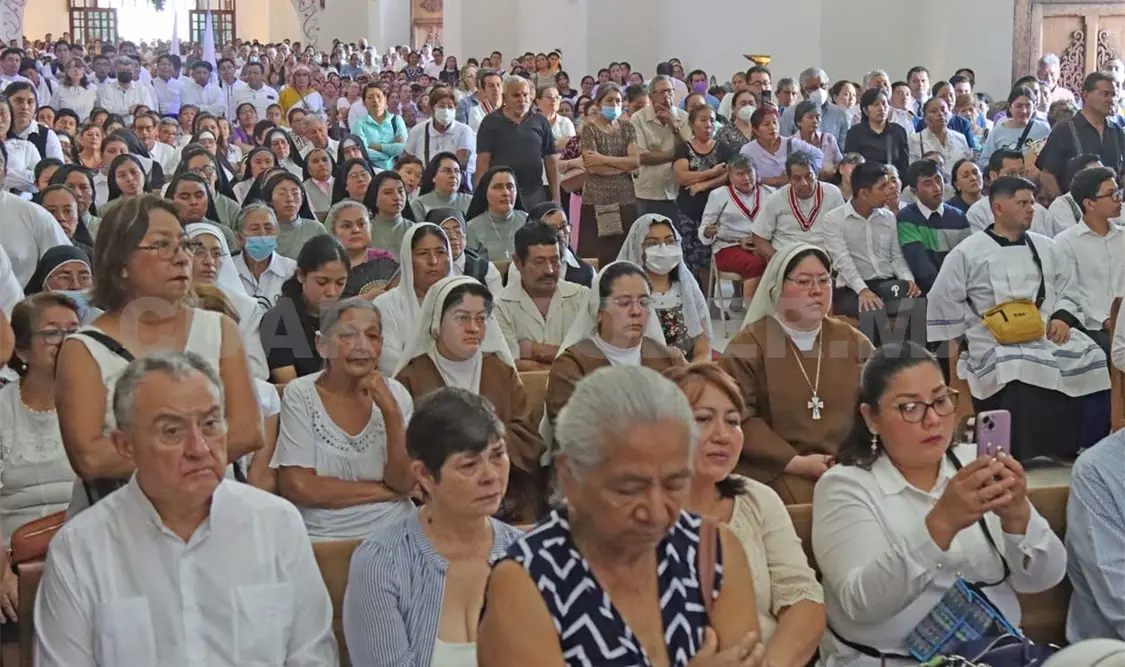 Monseñor Rodrigo Aguilar Martínez deseó felices celebraciones decembrinas. Carlos López / CP