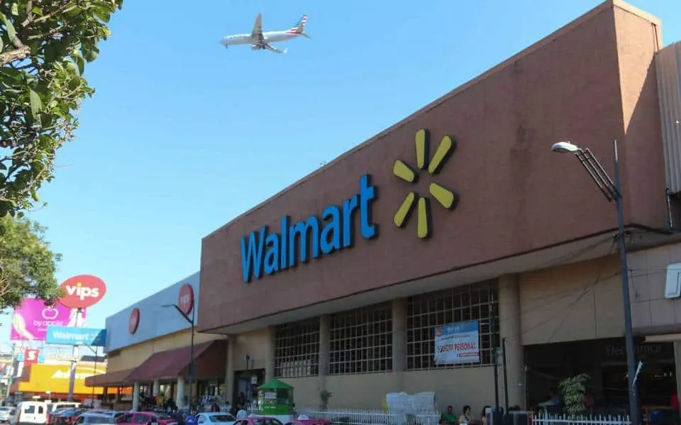 Walmart se une a varias farmacias que ya tienen disponible al público la vacuna Pfizer. Cortesía