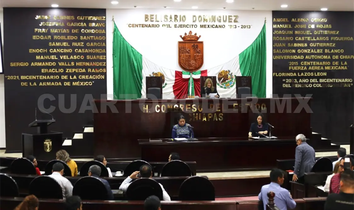 Se van siete diputados y legisladoras