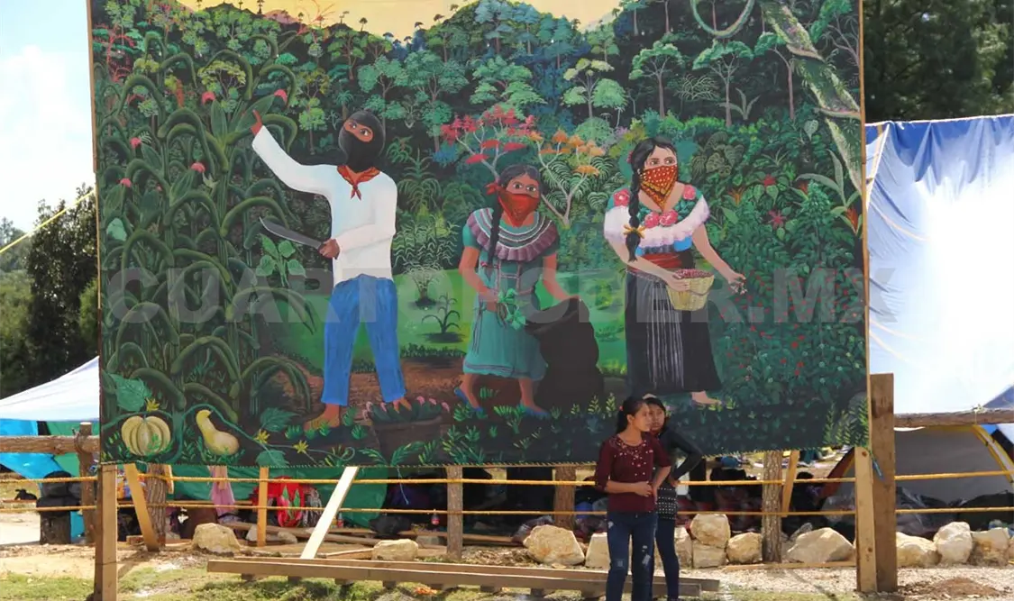 Investigadores opinan que cuando se mira de cerca al EZLN se puede reconocer sus logros. Diego Pérez / CP