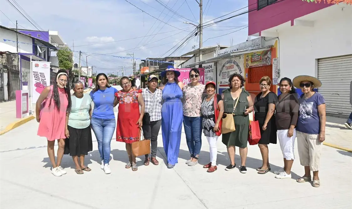 La alcaldesa Rosy Urbina encabezó la inauguración. Cortesía
