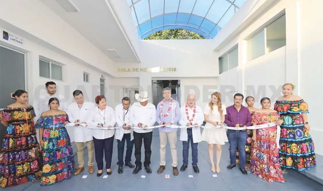 Inaugura Rutilio Escandón área de hemodiálisis en hospital de Tonalá