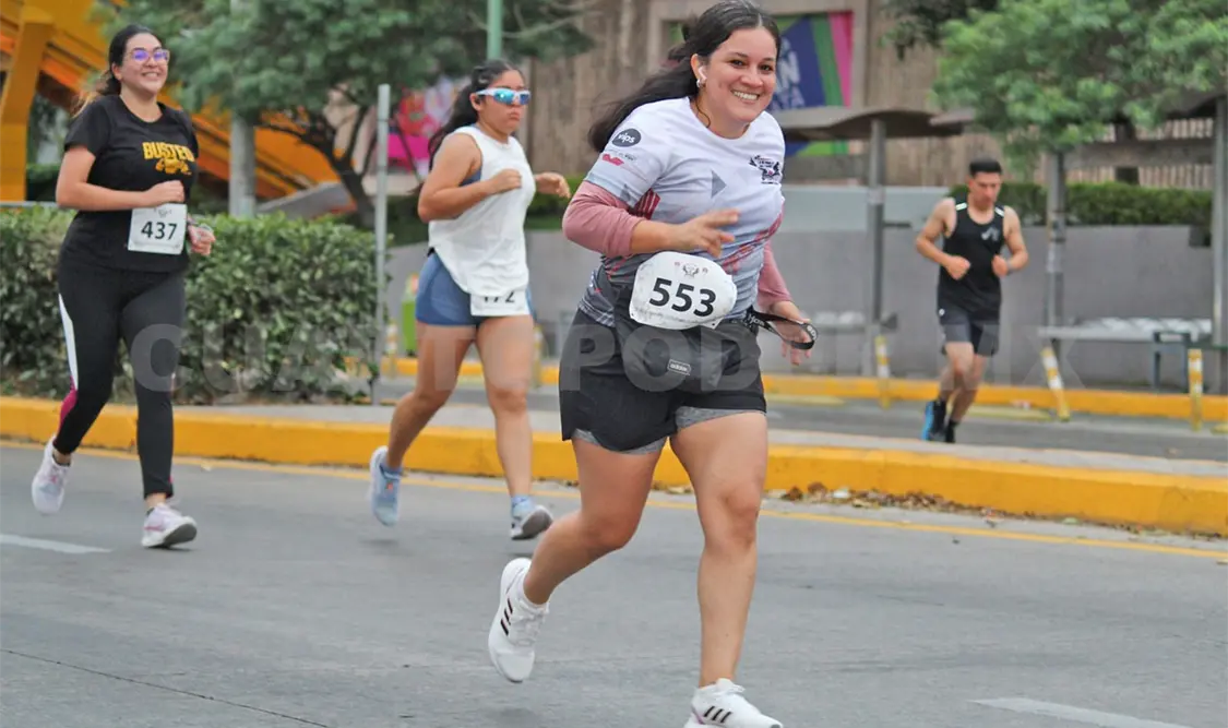 Despiden el año corriendo la San Silvestre