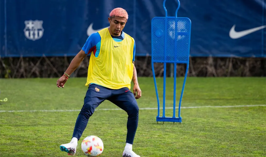 Xavi está encantado con el gran desempeño de Araujo