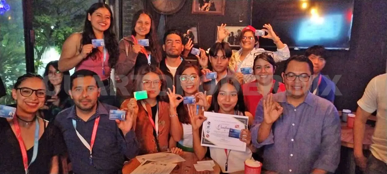 Entregan certificados a atletas