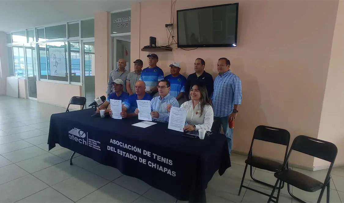La presentación del nuevo técnico se realizó en las instalaciones del Centro Nacional de Tenis. Alan Pola/CP