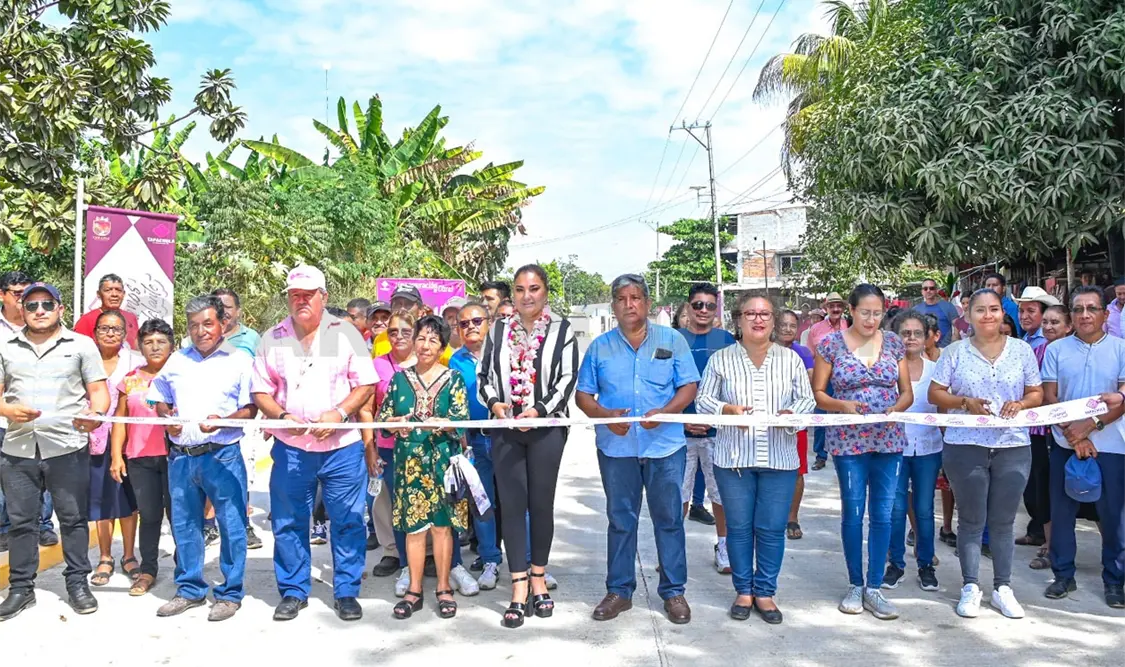 Llega la justicia social con obra a Raymundo Enríquez