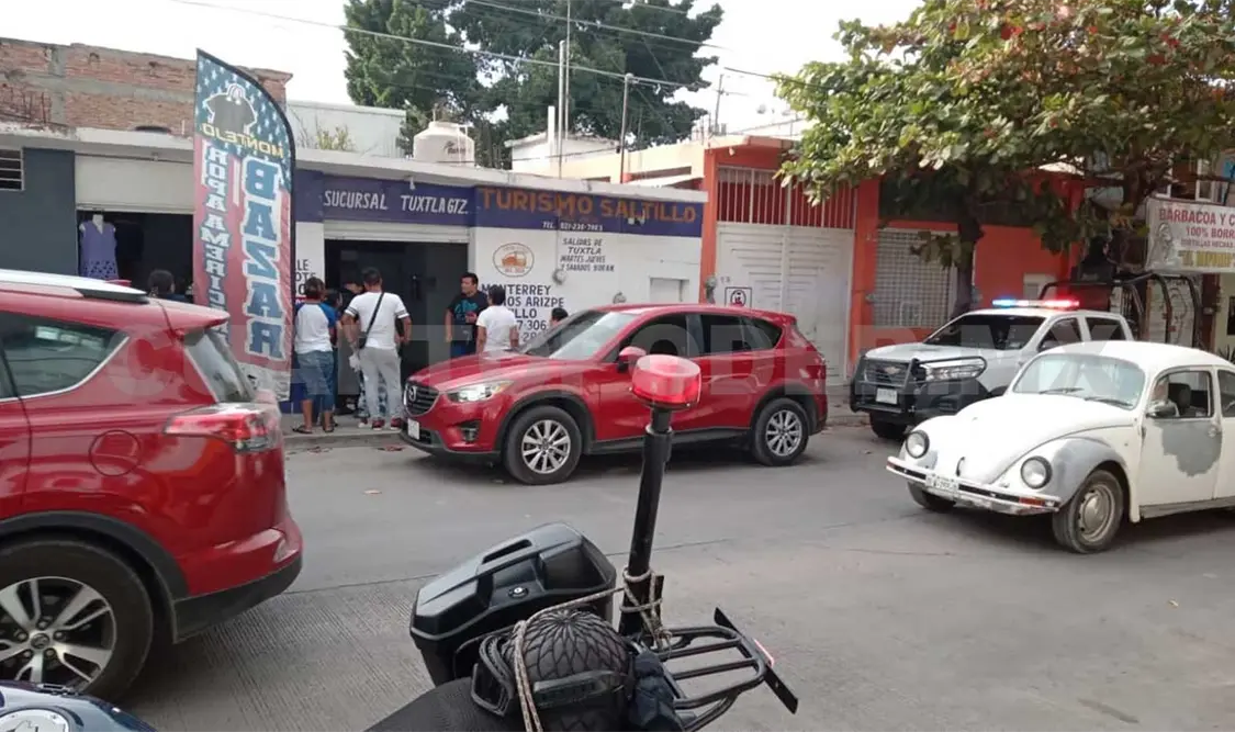 Atracan agencia de viajes en la colonia Maldonado