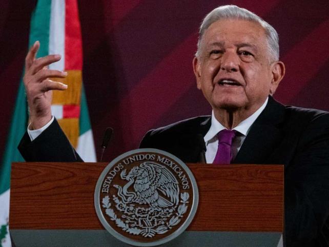 Va López Obrador contra el consumo de drogas químicas