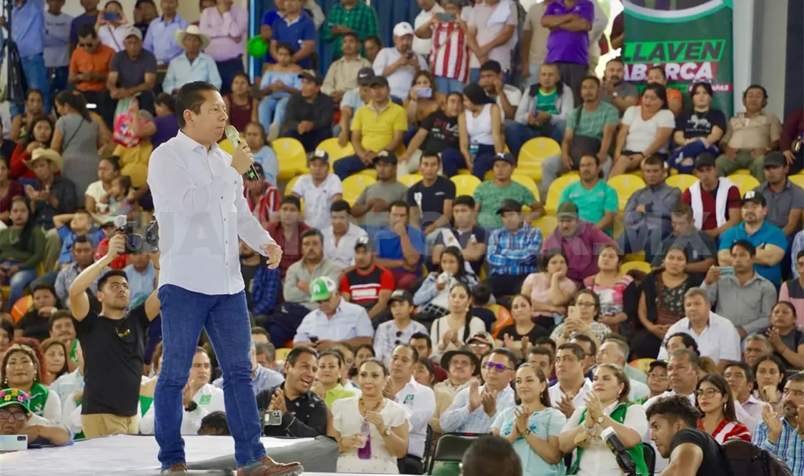 La “nueva era” se construye con el pueblo: Llaven Abarca
