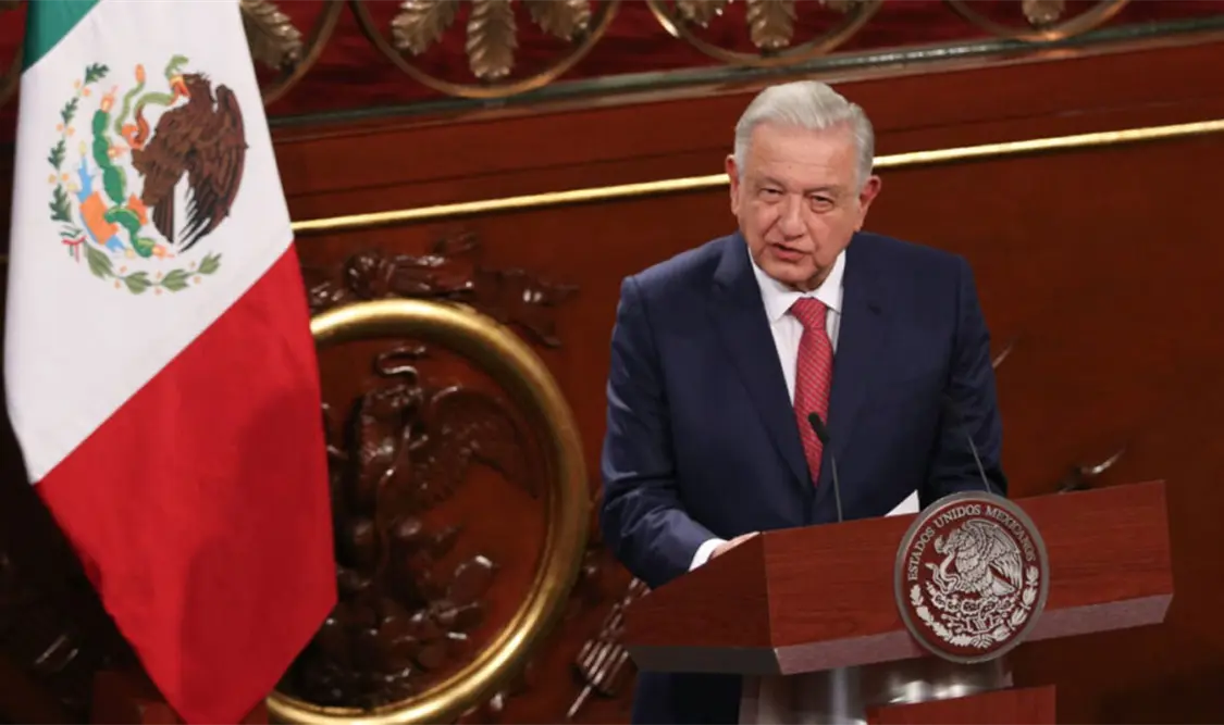 AMLO entrega 20 iniciativas