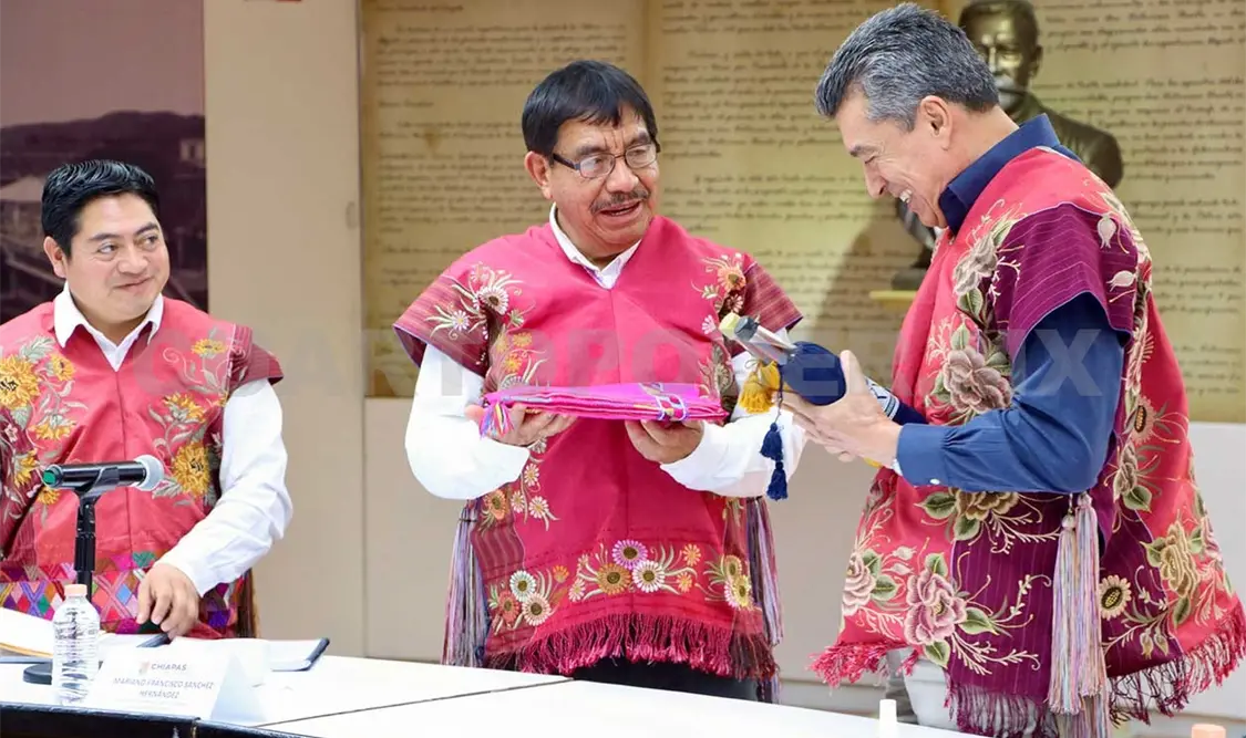 Zinacantán reconoce labor del gobierno