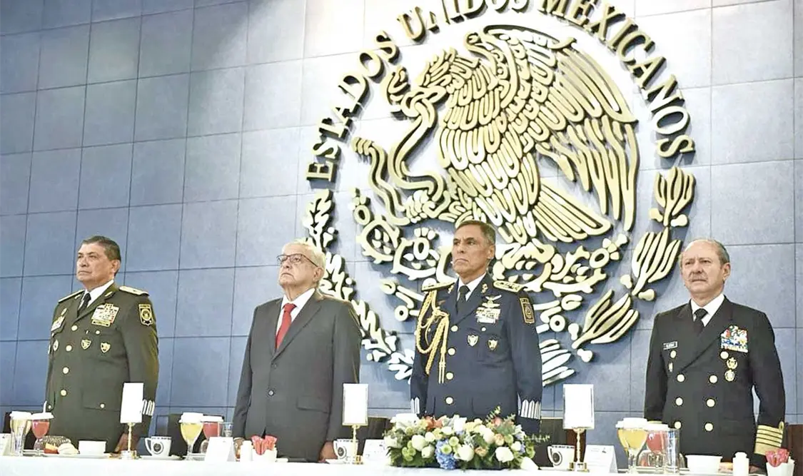 Hernández Mercado presumió la participación de la FAM en el traslado de vacunas e insumos durante la pandemia. El Universal