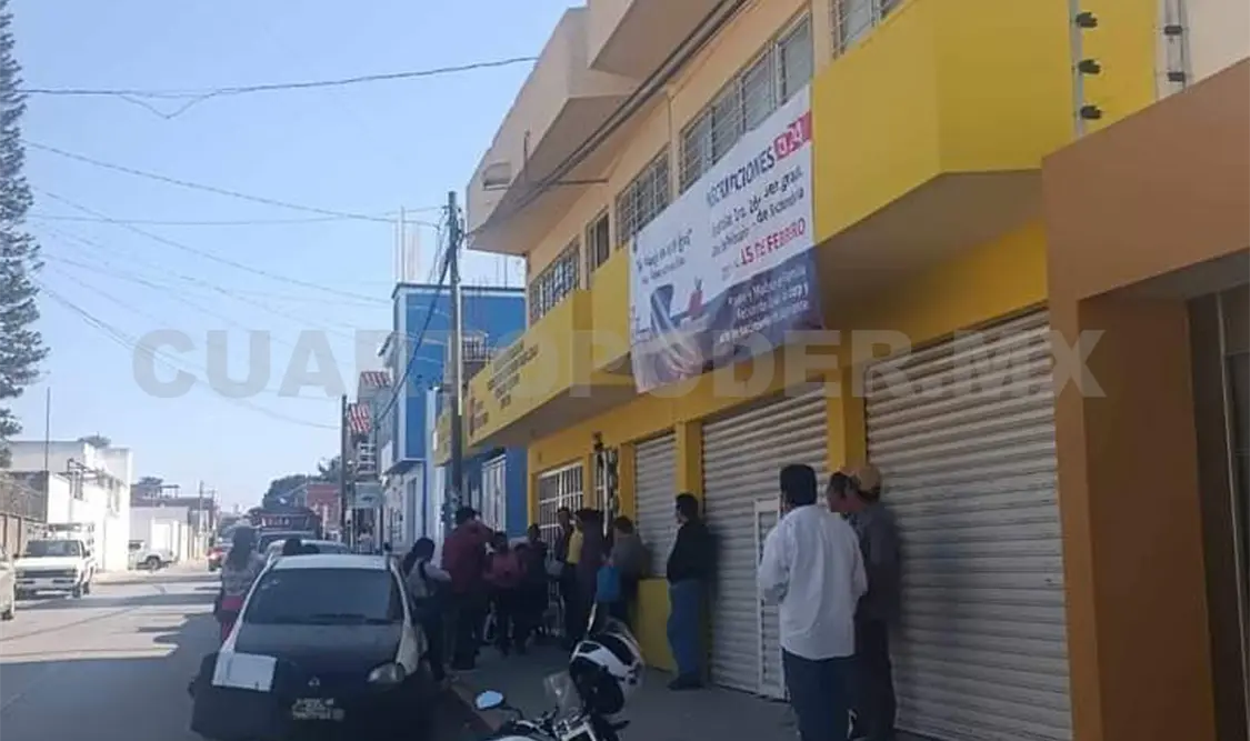 Señalan a funcionaria de no cumplir a administrativos