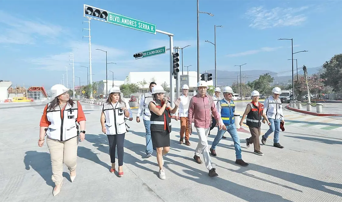 Además de constatar el avance de la obra, el mandatario habilitó las vías para dar flujo al tráfico. CP