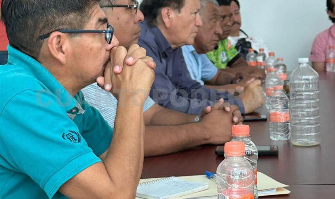 Locatarios de mercados y Policía Municipal se reúnen