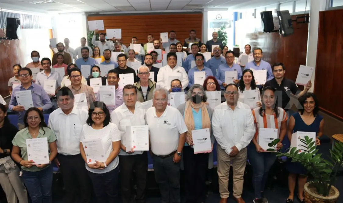 Certifican a profesores de tiempo completo